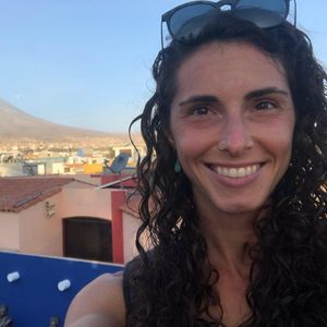 Meet your Posher, Hillary